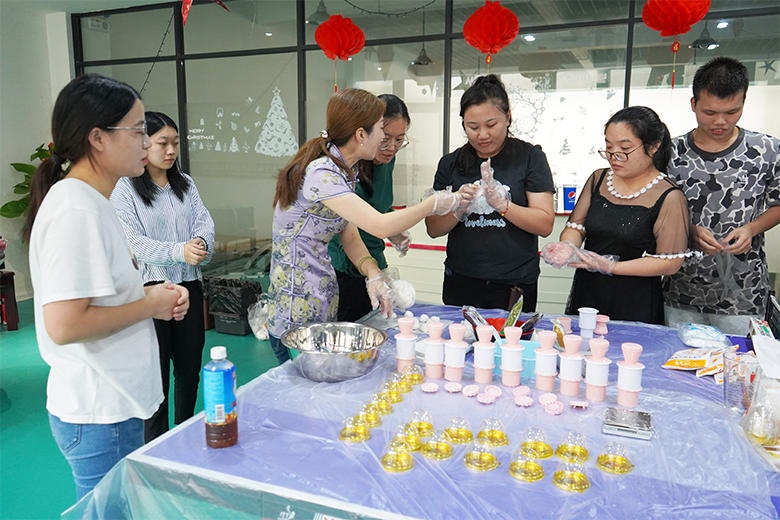 月圓中秋 · 集體慶生 | 溫馨九月，迎佳節(jié)，賀生辰，共團(tuán)圓！